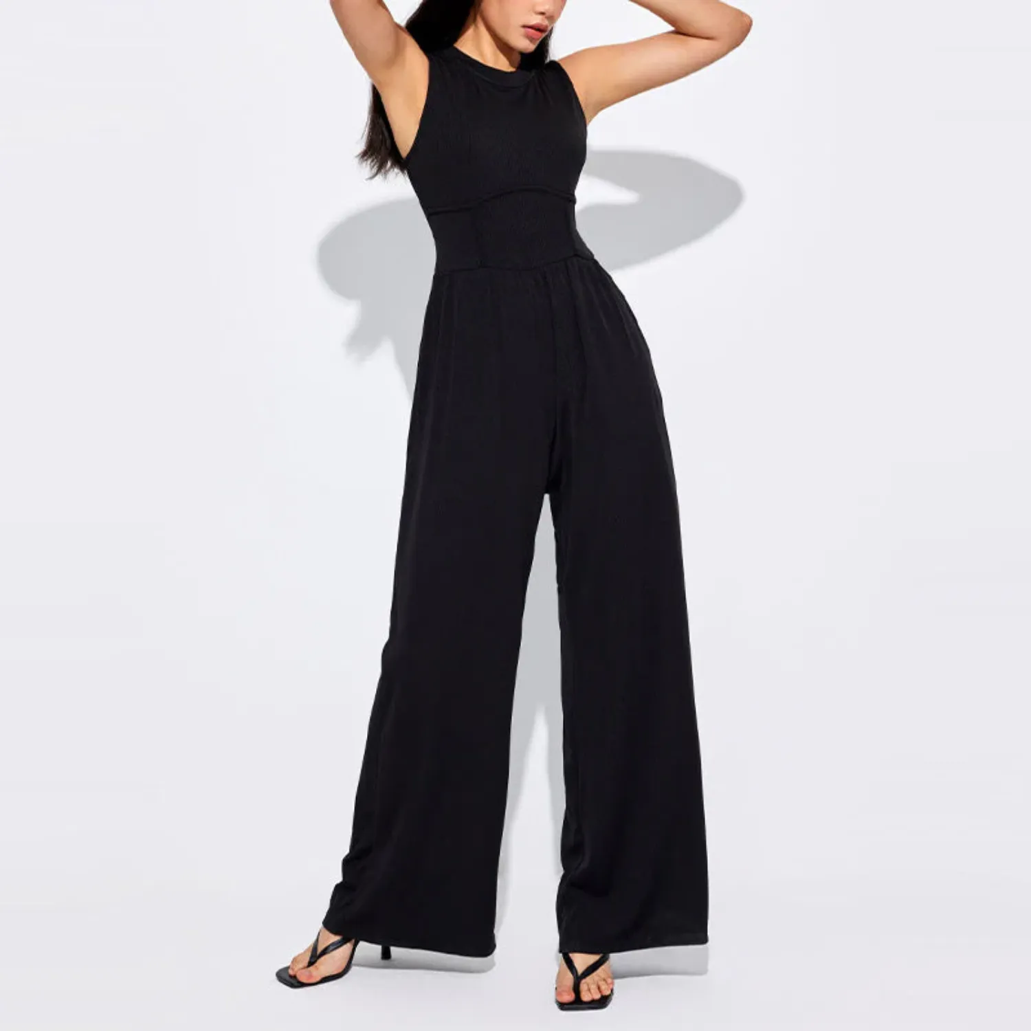 VIDA Schwarzer ärmelloser Jumpsuit