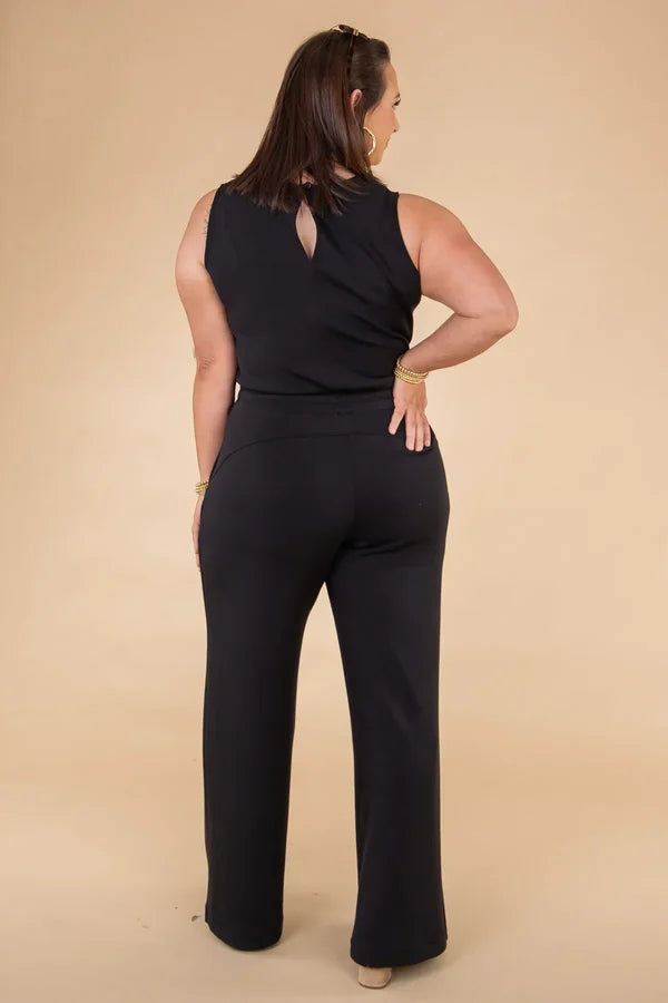 Livia | Jumpsuit mit Eleganz und 4-Wege-Stretch für Frauen