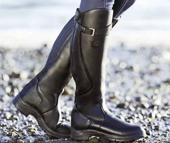 Livia | Stiefel mit Rutschfester Sohle und Eleganten Design für Damen im Winter