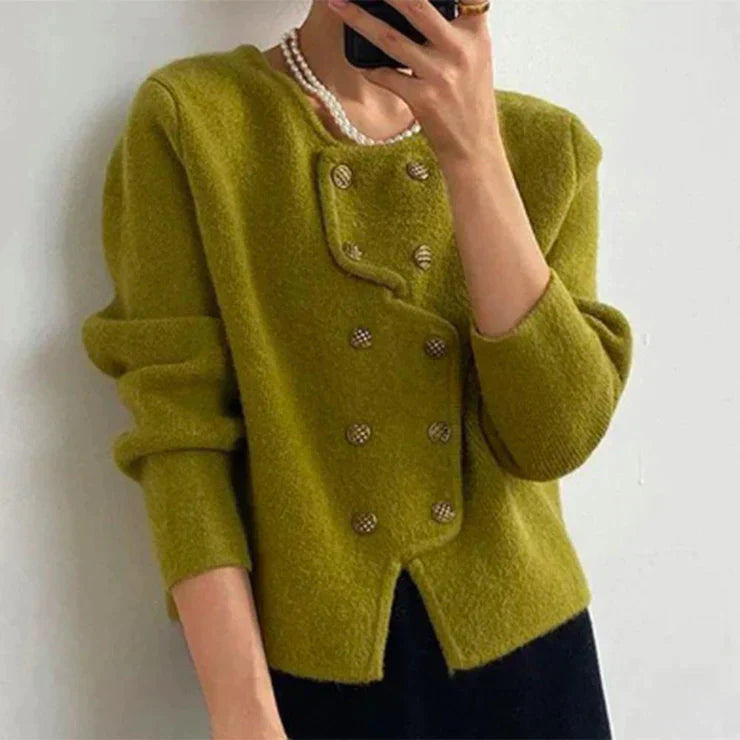 Cassandra | Cardigan mit Eleganter Knopfleiste und Langen Ärmeln für Frauen