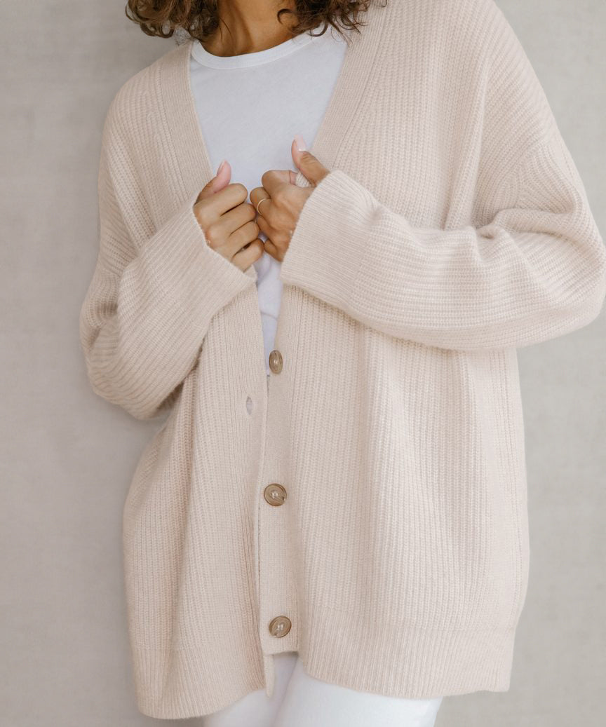 Livia | Cardigan mit Eleganter Passform und V-Ausschnitt für Damen