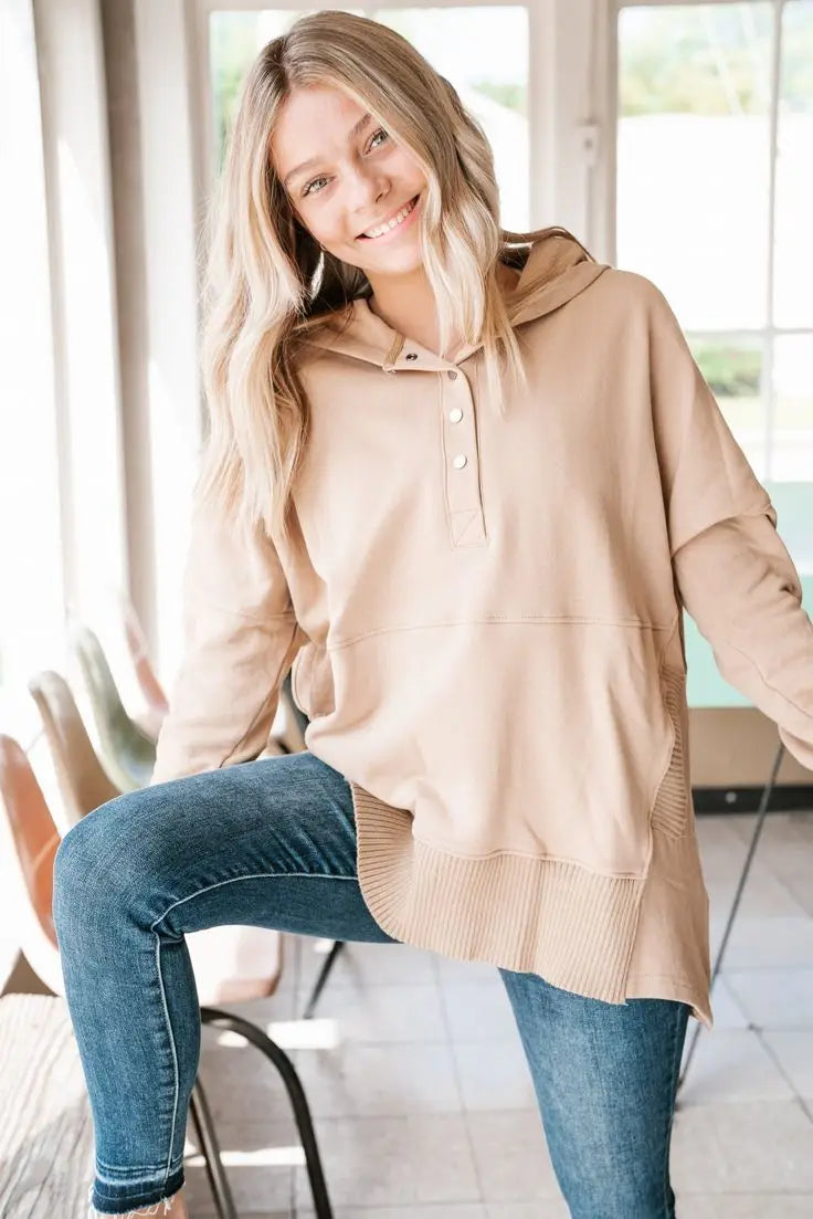 Livia | Kapuzenpullover mit atmungsaktivem Material und V-Ausschnitt für Damen