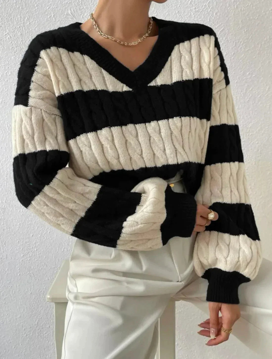 Liana | Pullover mit Eleganten Streifen und V-Ausschnitt für Frauen