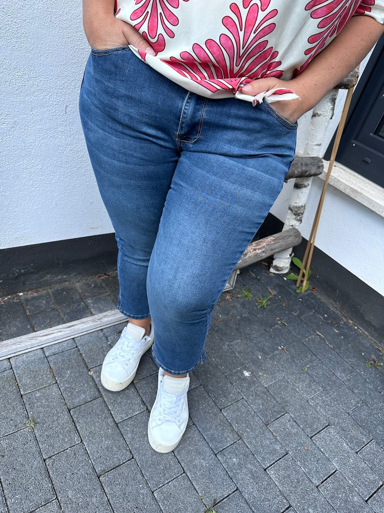 Livia | Marlene Hose mit Bequemem Stretch und Eleganten Knöpfen für Große Größen