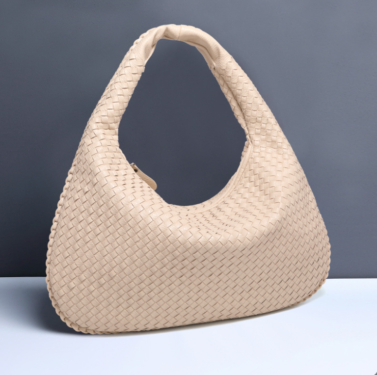 Amara | Große Tasche mit Stilvollem Design und Viel Platz für Frauen