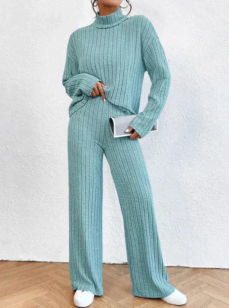 Livia | Strickhose und Rollkragenpullover mit Stil und Gemütlichkeit für Frauen