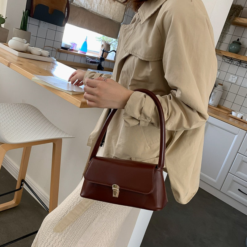 Lena | Schultertasche im Western-Stil mit modischem Flair für Damen