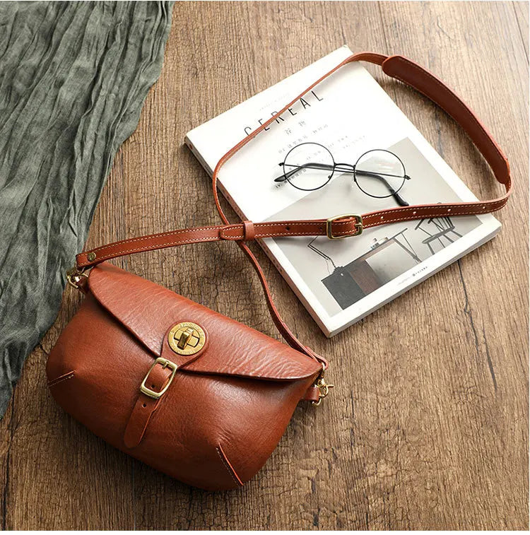 Isolde | Satteltasche aus echtem Leder mit Vintage-Charme und verstellbarem Riemen für Frauen