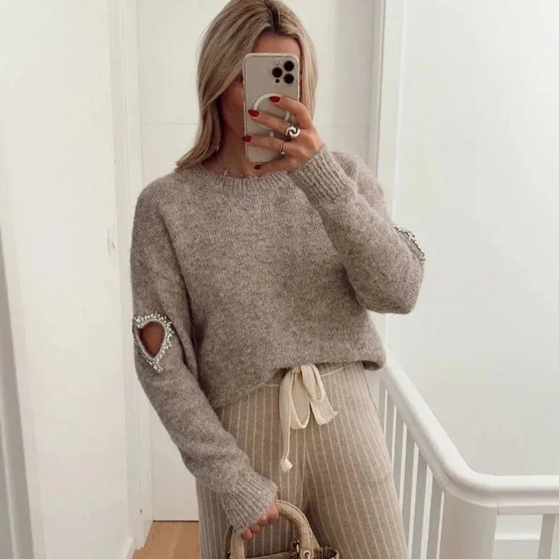 Liana | Pullover mit elegantem Herz-Ausschnitt und femininer Passform für Frauen