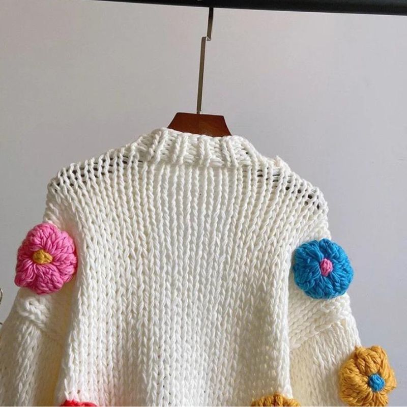 Harajuku Blüte | Strickpullover mit Floralem Muster und Bequemer Passform für Frauen