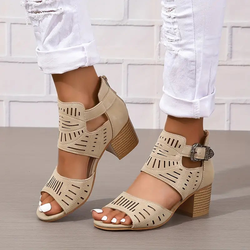 Livia | Sandalen mit Klobigen Absätzen und Verstellbaren Riemen für Damen