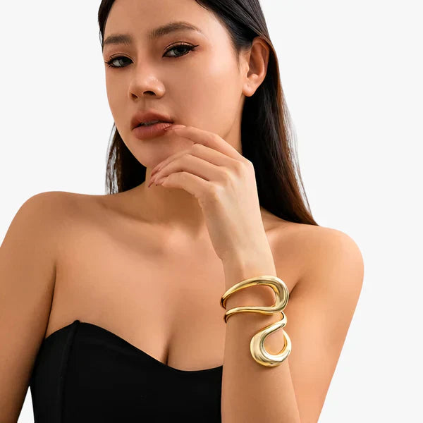 Lacteo | Manschettenarmband mit Flexiblem Design und Zeitlosem Stil für Damen