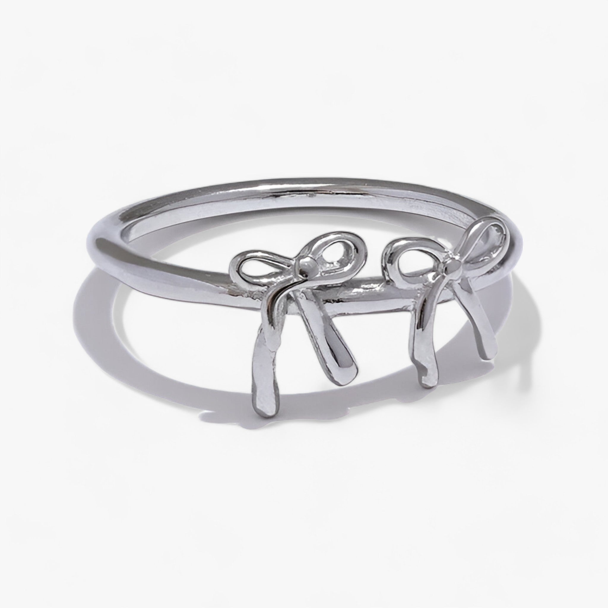 Liora | Fingerring mit Eleganten Design und Wasserfesten Eigenschaften für Frauen