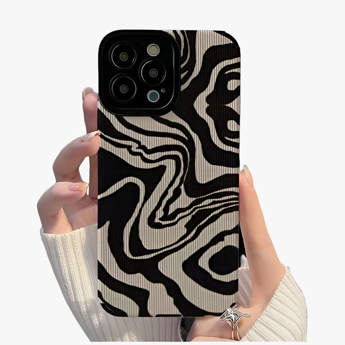 Zahara | iPhone Hülle mit Einzigartigem Zebra-Streifen-Design und Zuverlässigem Schutz für Modebewusste