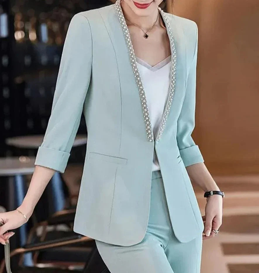 Livia | Blazer mit Wasserdichtem Stoff und Elegantem Design für Frauen