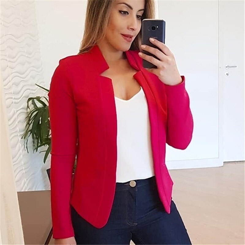 Livia | Blazer mit Eleganter Passform und Dünnem Stoff für Frauen